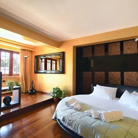 Leone Villa *